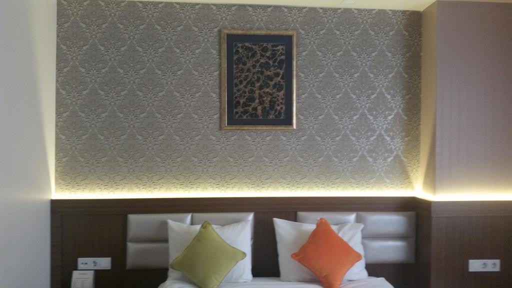 Bera Mevlana Hotel - Special Category Konya Phòng bức ảnh